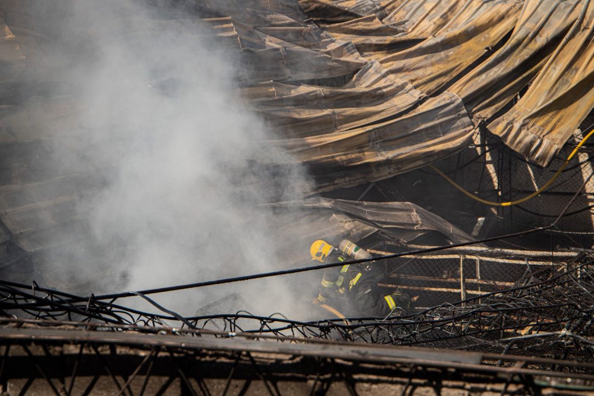 INCENDIO EN EL INTERIOR DE LA BRIGADA FUE CONTROLADO.