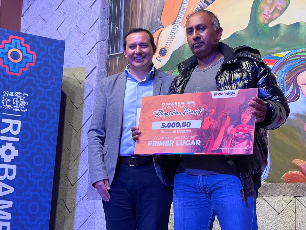 Premian a los Ganadores del XI Salón Nacional de Artes Plásticas “Magdalena Dávalos” 2024