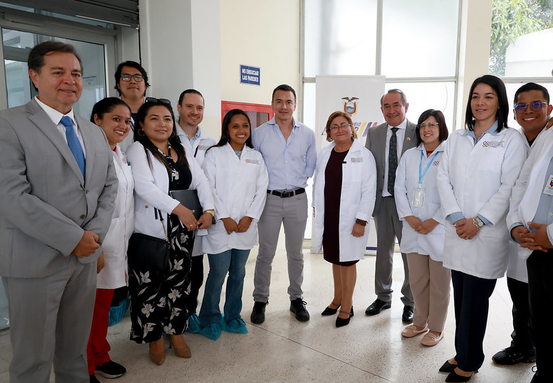 Presidente Daniel Noboa recorre el Primer Laboratorio de Bioseguridad Nivel 3, que fortalecerá la soberanía sanitaria y la capacidad para enfrentar emergencias de Salud Pública